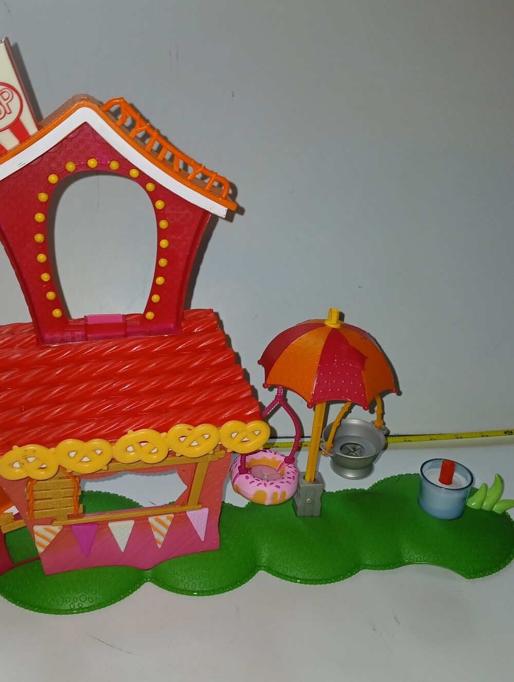 Mini Lalaloopsy Silly Fun House Park Playset by MGA Entertainment,